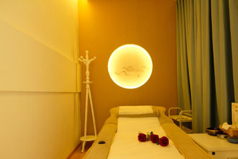 西安灞桥日式指压的寂静美学：在按压中听见雪落的声音